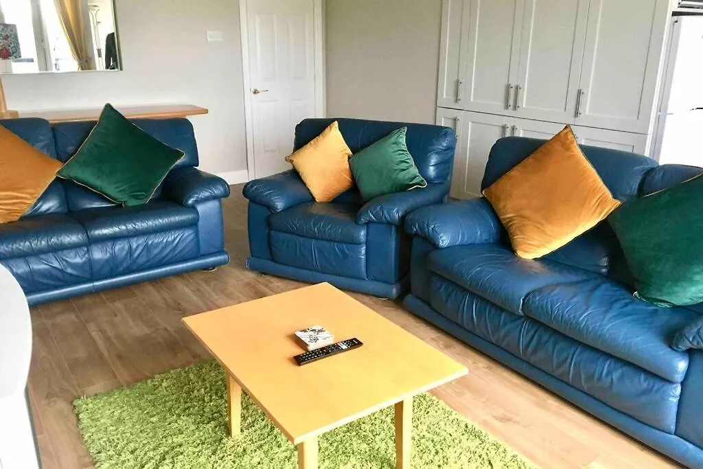 Ocean View Penthouse, The Harbour Mill, Westport Apartment